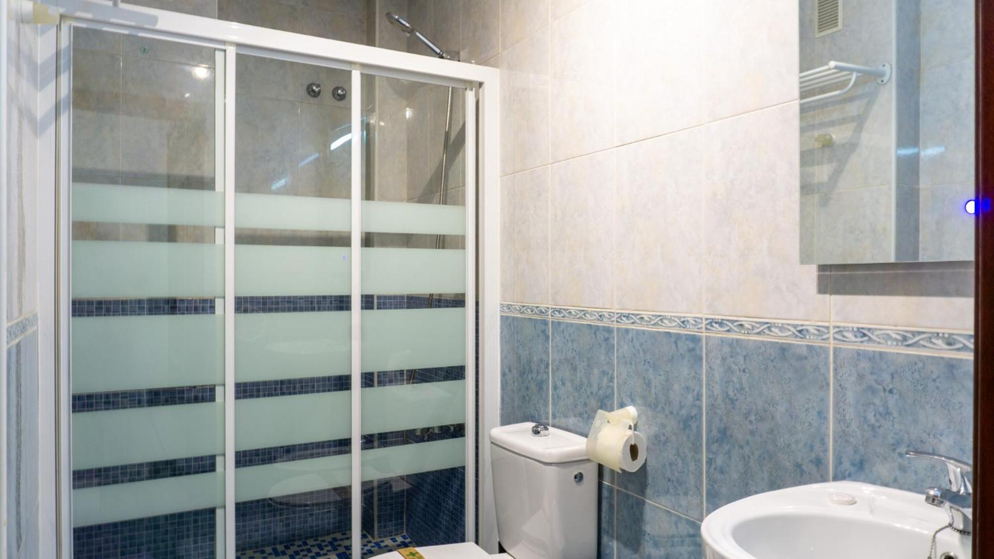 Tuga Dos Aceras 38 Malaga Apartment ภายนอก รูปภาพ