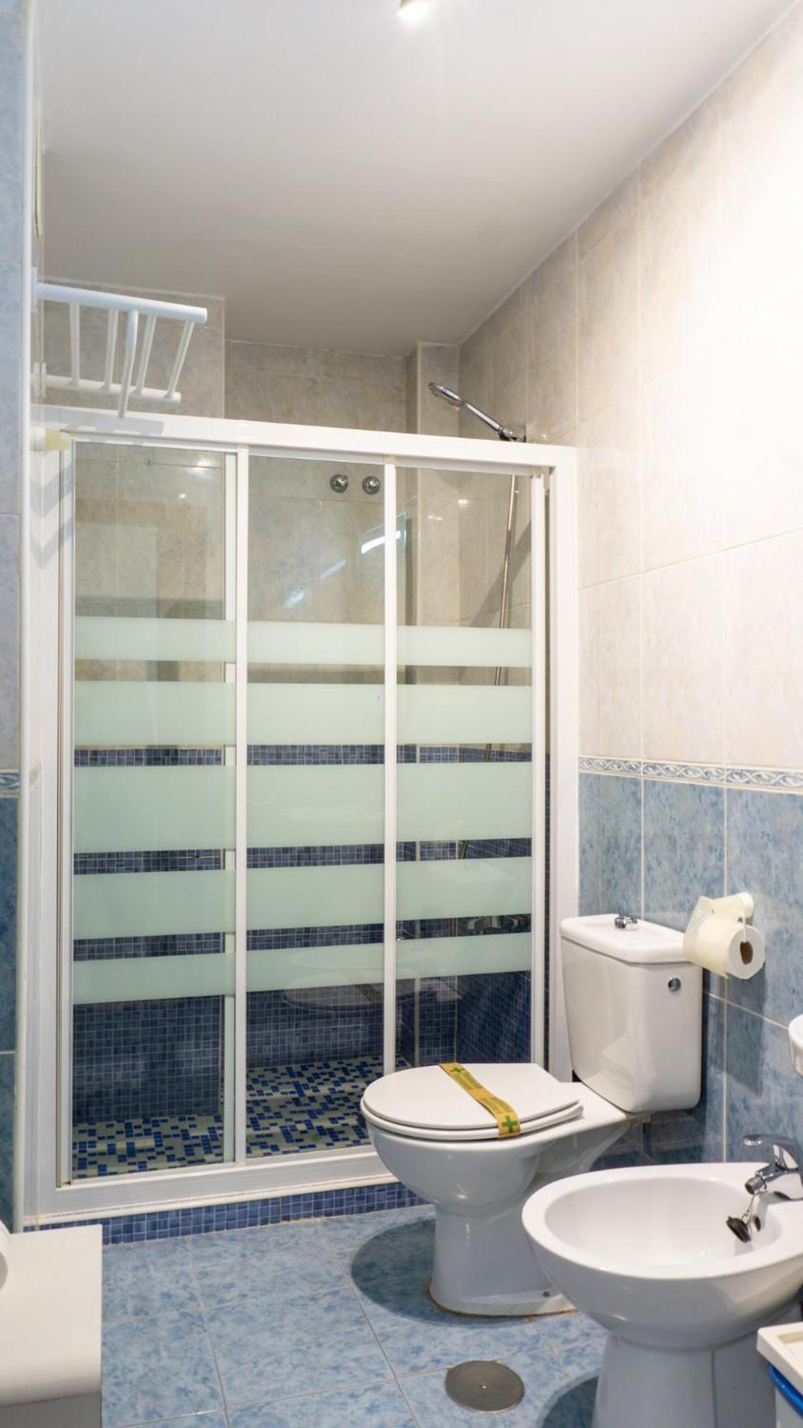 Tuga Dos Aceras 38 Malaga Apartment ภายนอก รูปภาพ